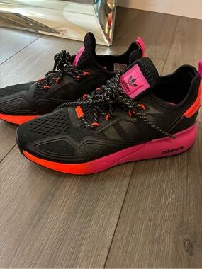 adidas Men’s Running Shoes Size 8.5 Black Hot Pink Orange Gradient Athletic